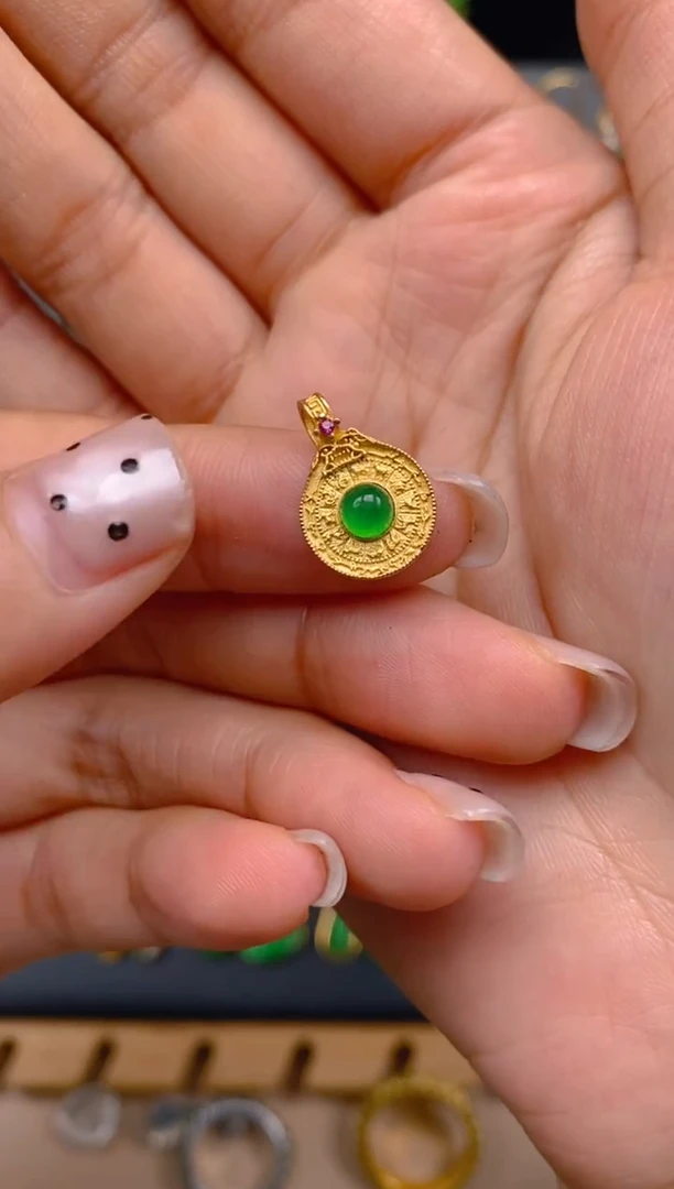 吊坠(不含链)银S925镶嵌翡翠八卦