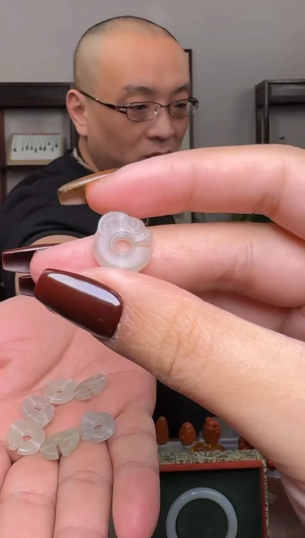 【闪购商品】和田玉挂件未镶嵌0007 多样性发其一