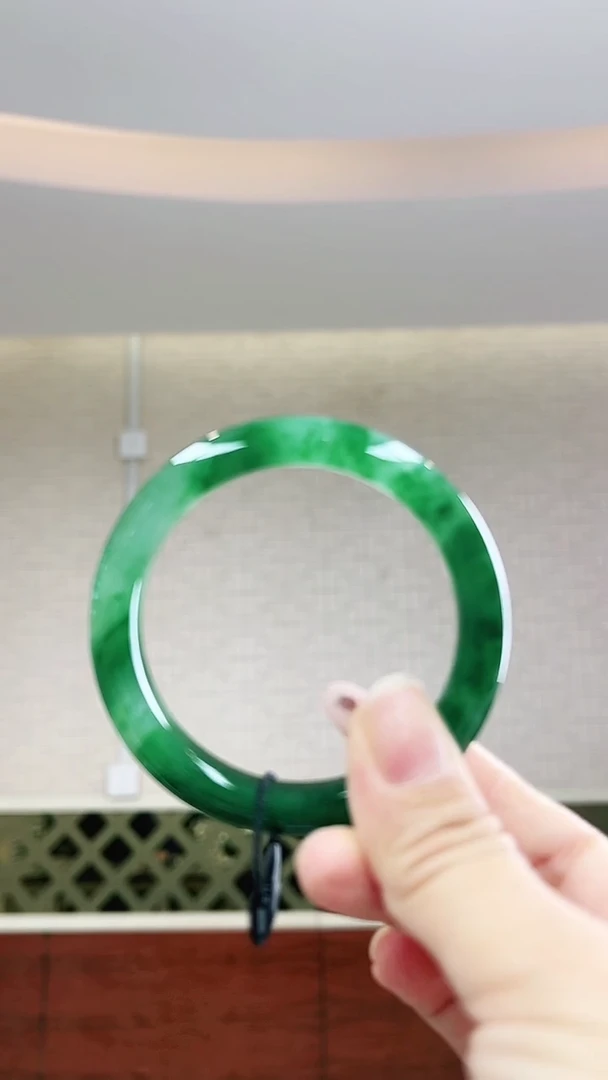 未镶嵌手镯石英质玉（非洲翠）1