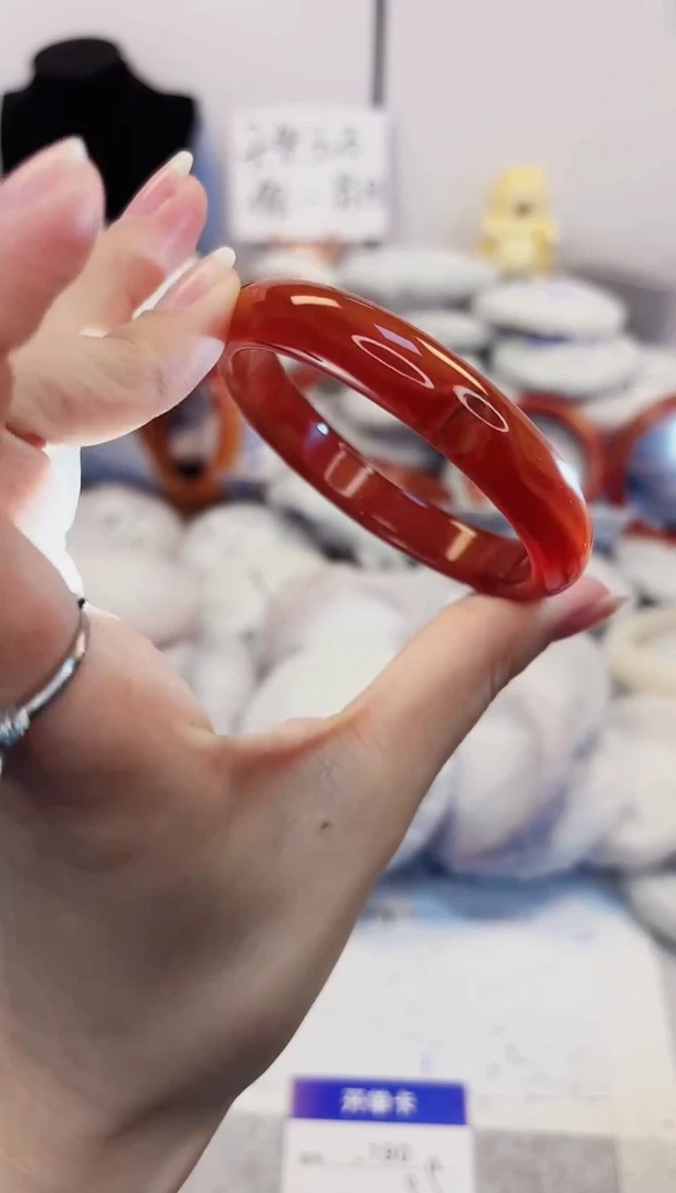 【闪购商品】石英质玉手镯未镶嵌190-玛瑙圈口56