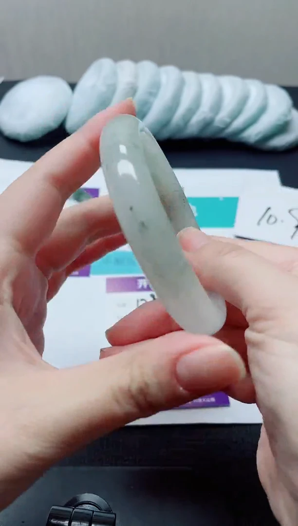 未镶嵌手镯石英质玉128-62