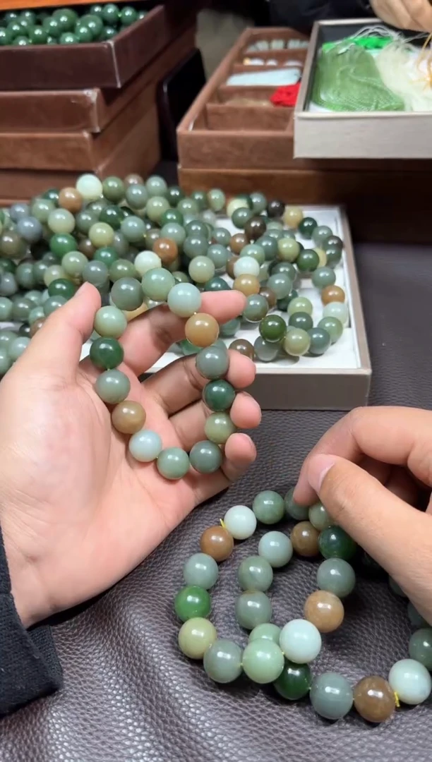 【闪购商品】和田玉【海222】18未镶嵌多样性发货拍一发一