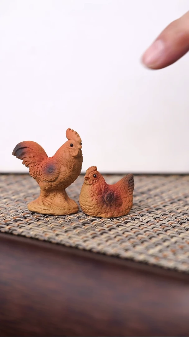 原矿茶宠一对鸡