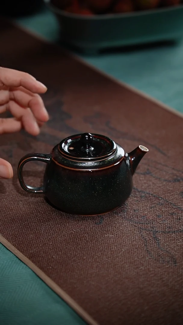 33-5德钟壶（浩然堂）