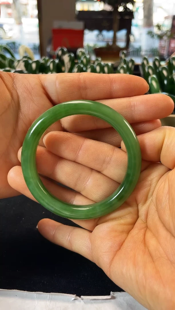 未镶嵌手镯和田玉（碧玉）碧玉手镯