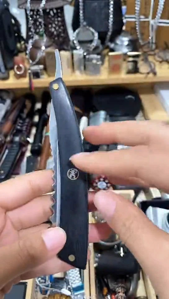 瓷片闪购商品  如图所示