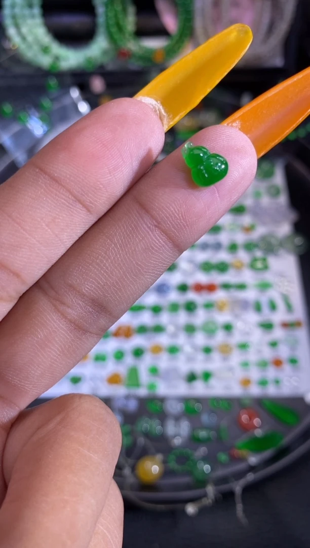未镶嵌挂件翡翠葫芦