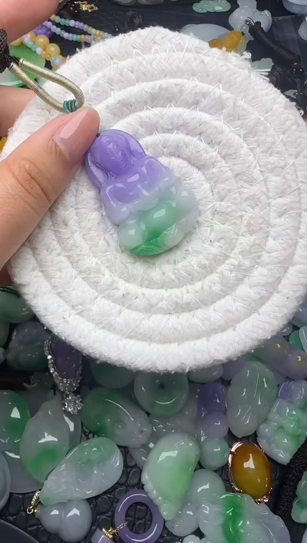 颈饰未镶嵌翡翠缅甸翡翠吊坠
