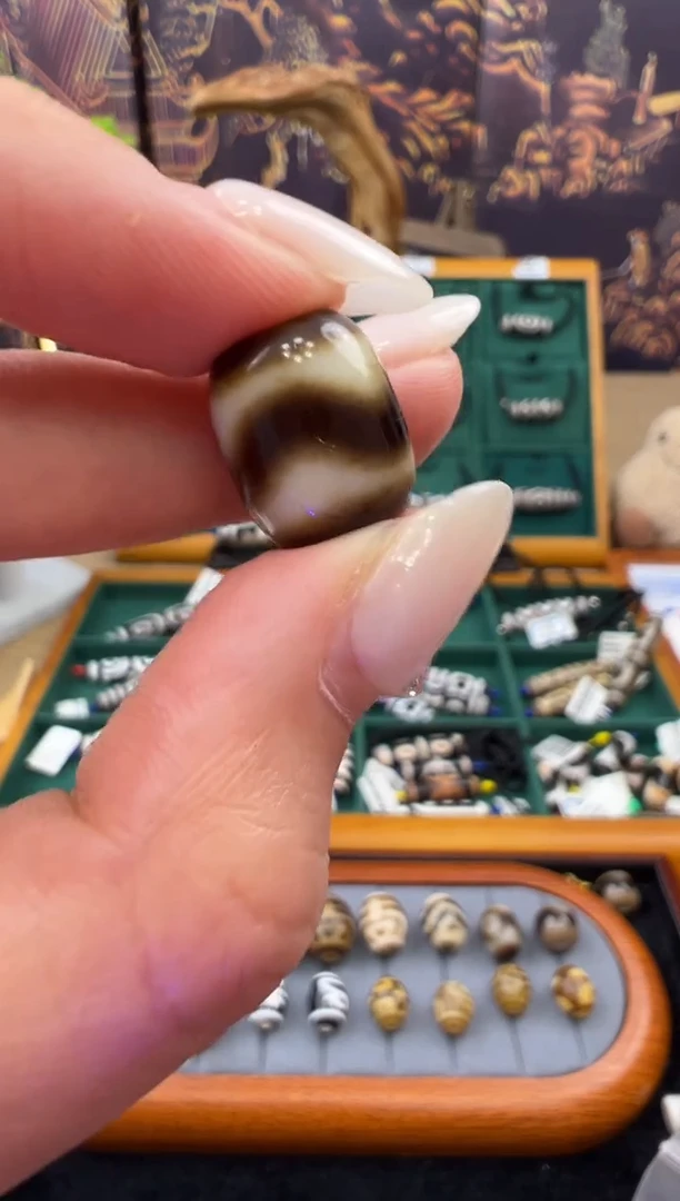 玛瑙/玉髓吊坠(不含链)未镶嵌23.（微瑕随机发货）