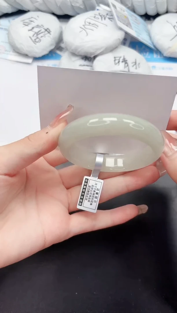 未镶嵌手镯石英质玉120-53D0