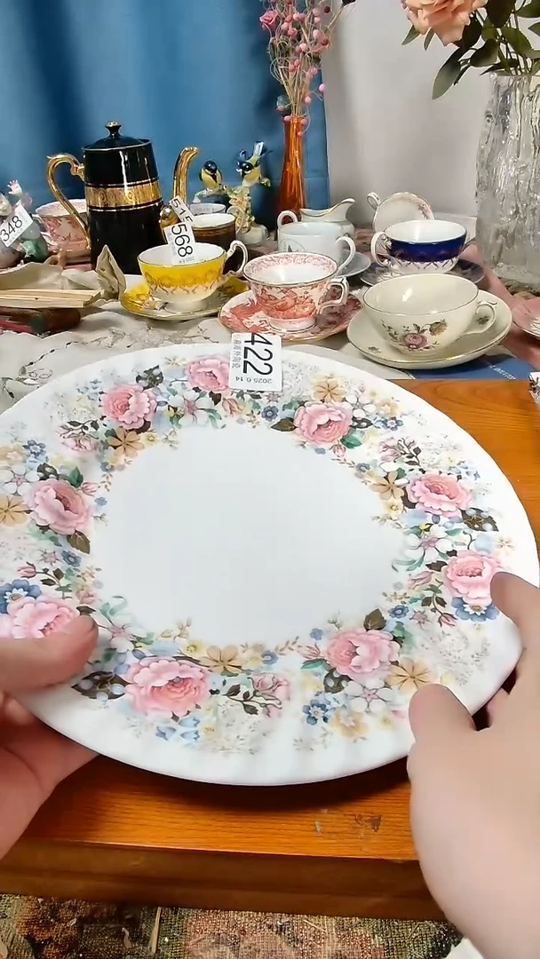 伟小淼海外陶瓷工艺品