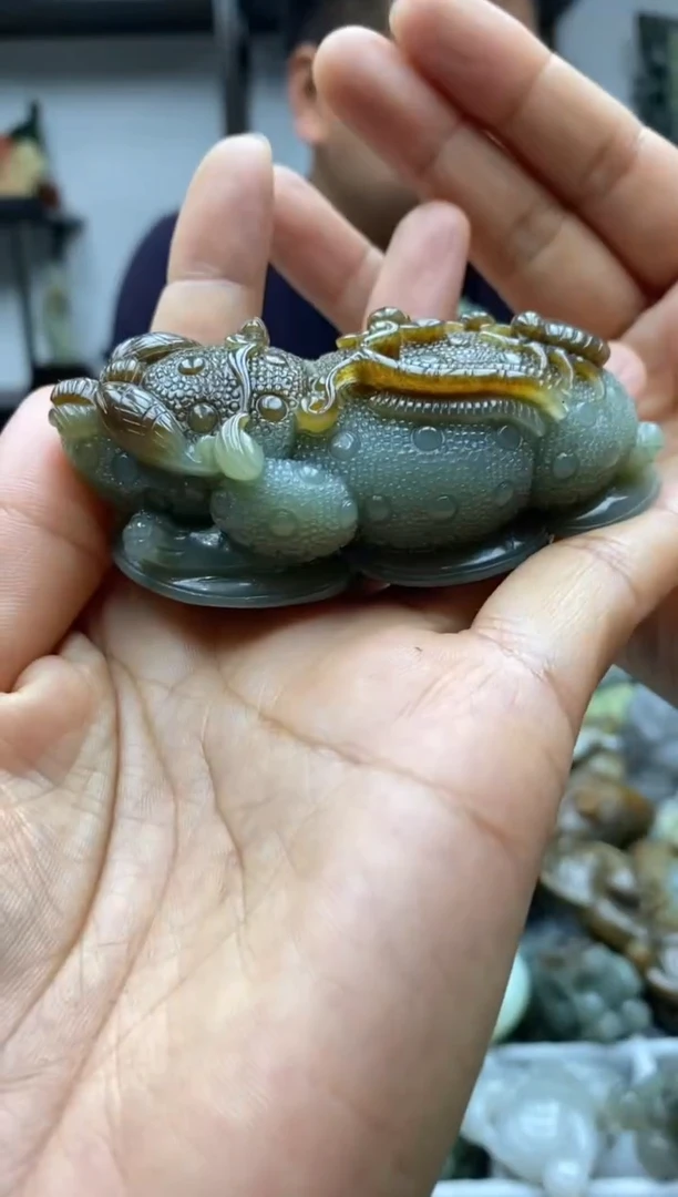 未镶嵌和田玉把件1