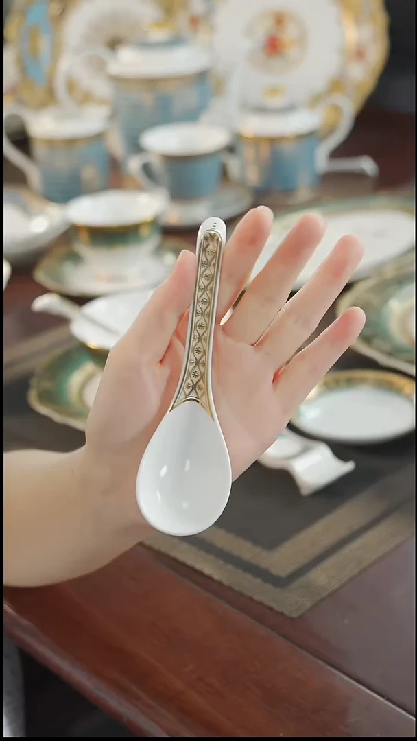 瓷片小勺2个  福利价