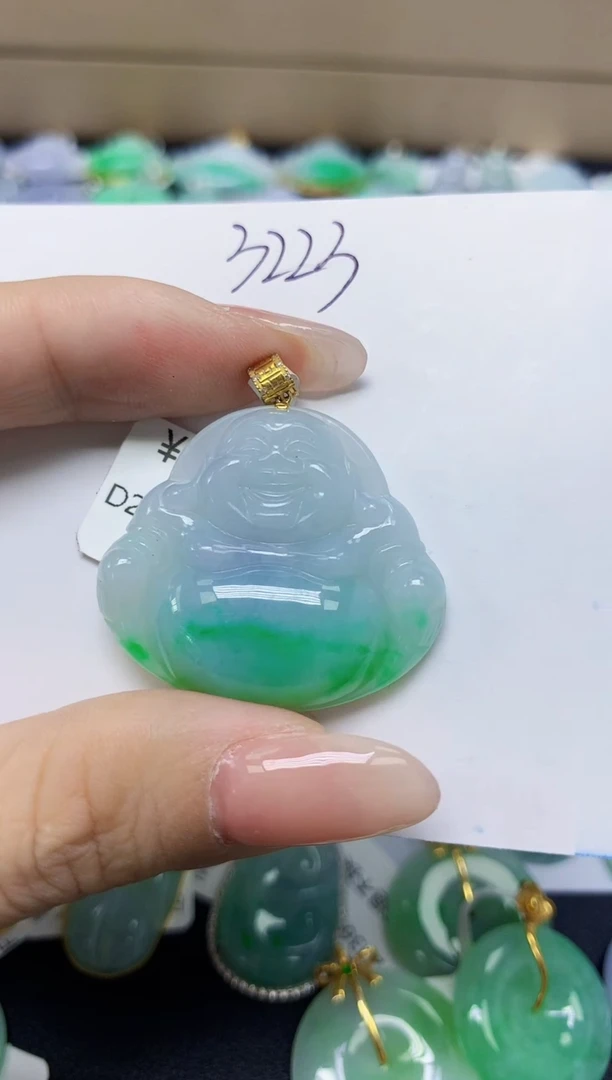 翡翠18K金镶嵌颈饰天然缅甸翡翠A货