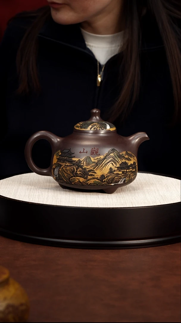 茶壶紫砂彩刻三足乳鼎