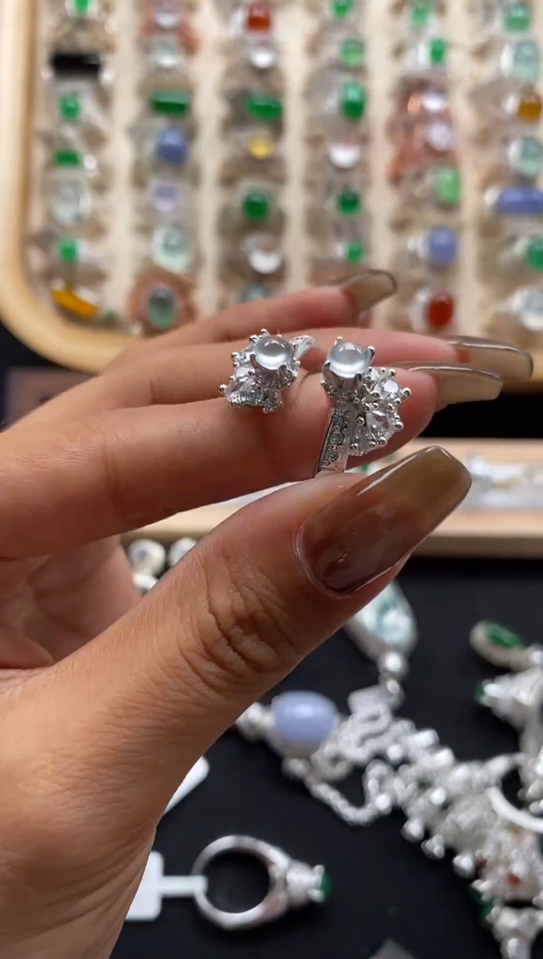 未镶嵌翡翠耳饰缅甸天然A货翡翠