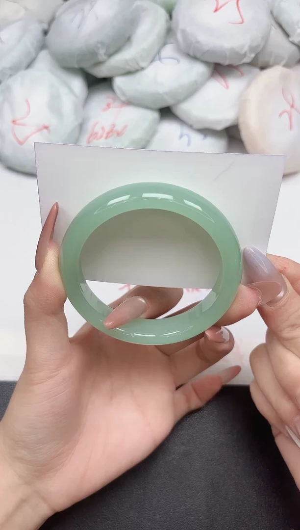 未镶嵌手镯石英质玉92-58