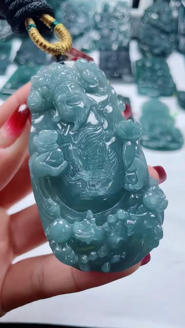 【闪购商品】翡翠颈饰未镶嵌