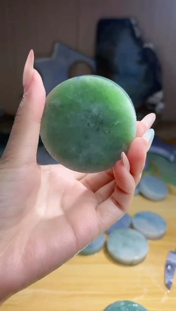 翡翠未镶嵌颈饰翡翠A货 温谭535