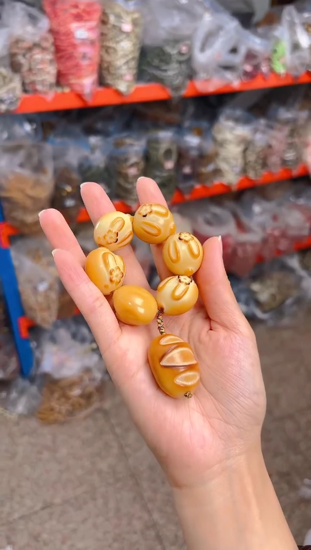 吊坠菩提根/象牙果新款黄色兔小手捻