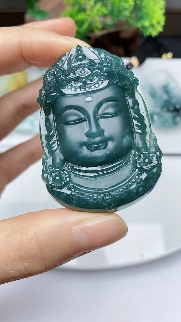 【闪购商品】翡翠颈饰未镶嵌