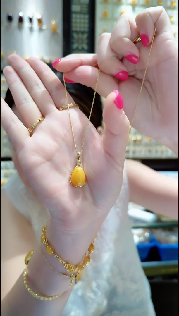 银S925镀金镶嵌吊坠(赠链)蜜蜡﹣B327蜜蜡吊坠