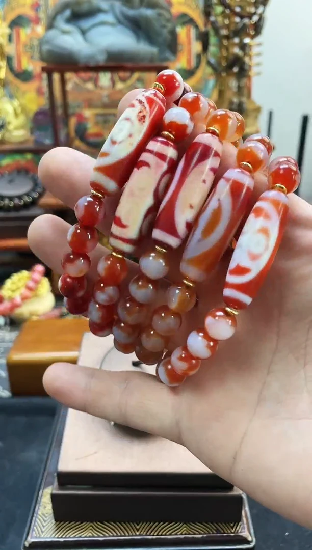 未镶嵌红贵人如意扎基天母颜色图案多样性发一条玛瑙/玉髓手串