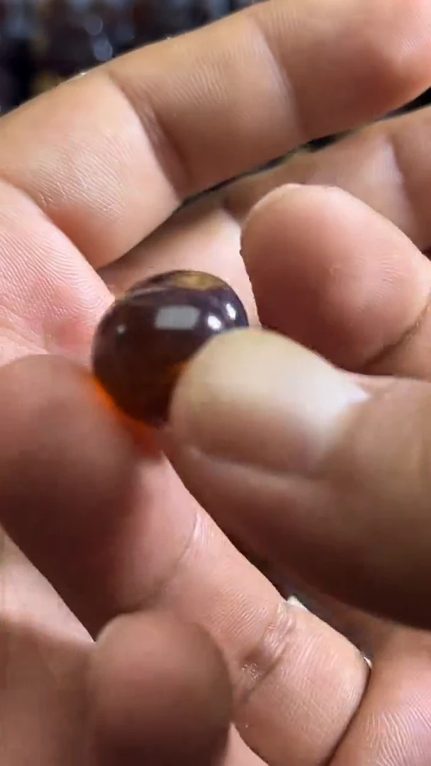裸石琥珀未镶嵌53