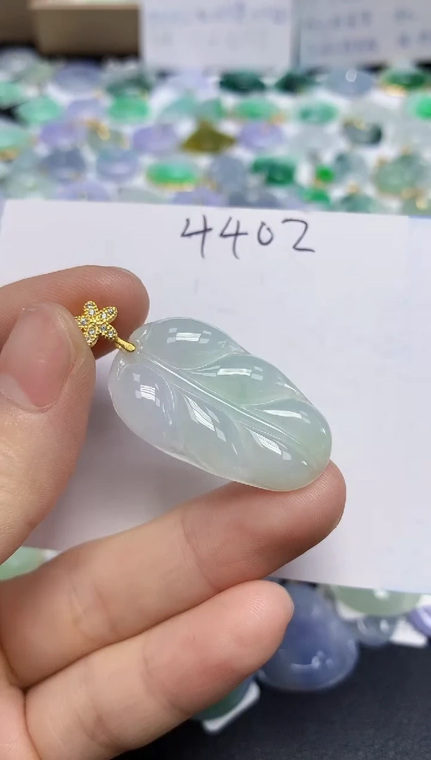 翡翠未镶嵌颈饰天然缅甸翡翠A货
