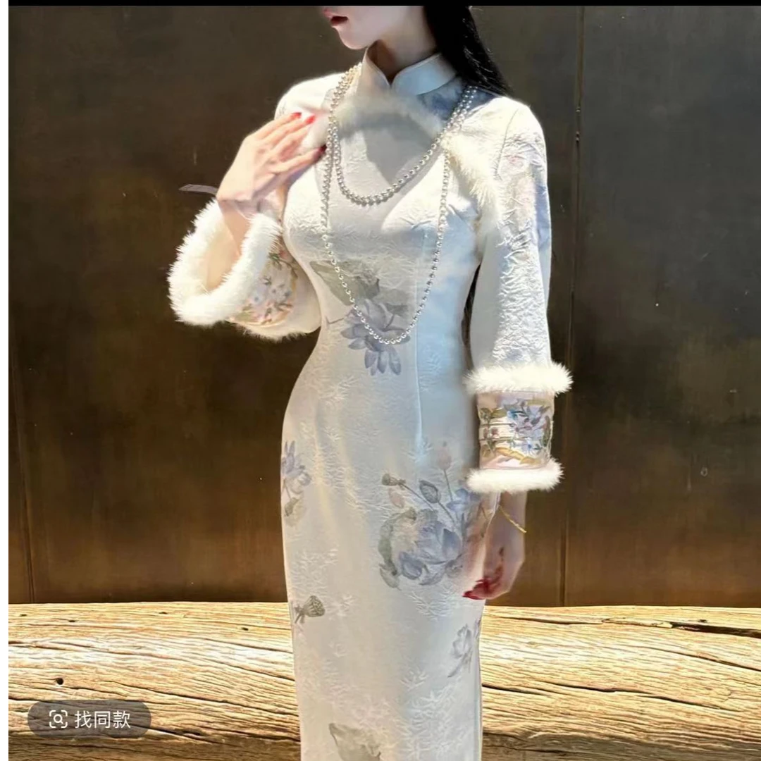 930-【画 报同款】荷花 国风 旗袍【袖子已实物为主 不是刺绣 】
