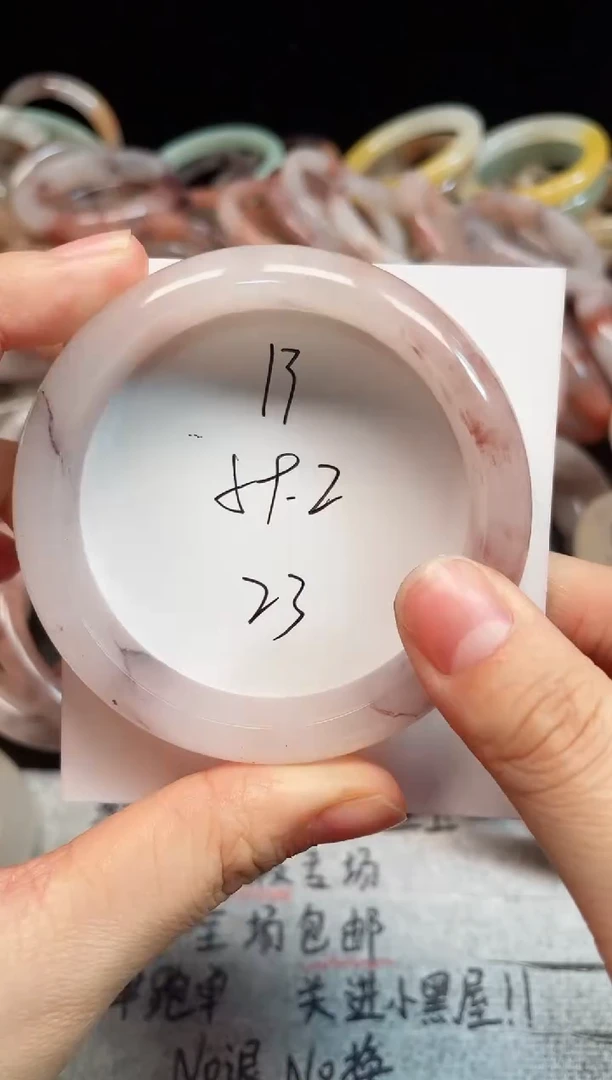 未镶嵌手镯石英质玉13