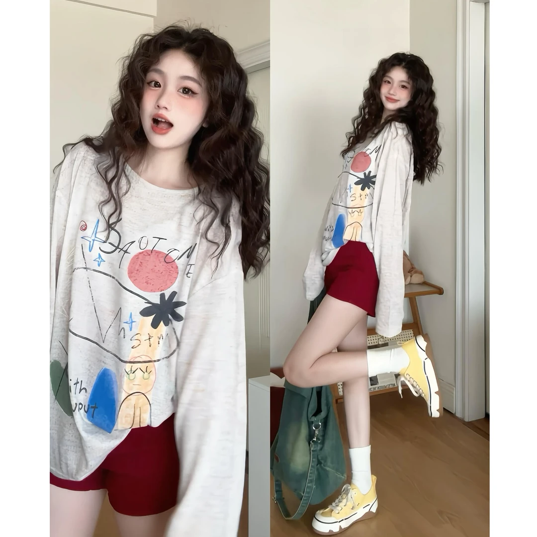 慵懒风复古涂鸦印花薄款宽松网纱长袖T恤夏款高腰红色短裤两件套