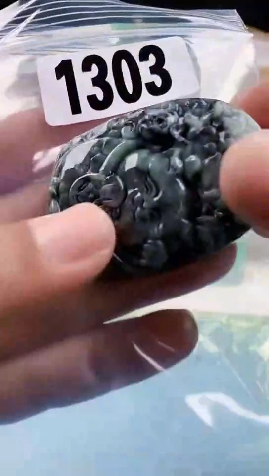 【闪购商品】翡翠挂件未镶嵌天然翡翠吊坠挂件