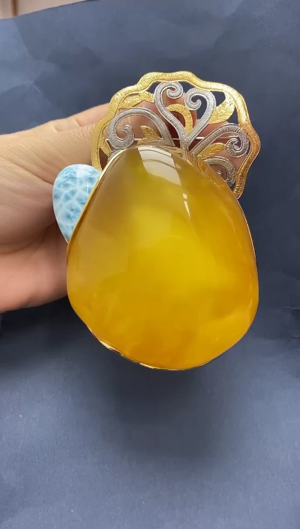 裸石琥珀未镶嵌吊坠