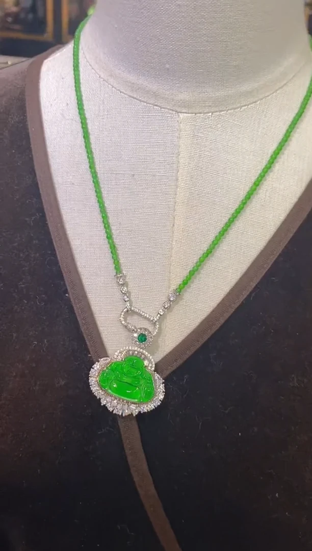 【闪购商品】翡翠吊坠(赠链)未镶嵌043（多样性发货）