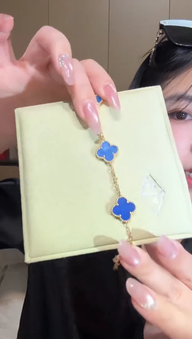 玛瑙/玉髓手链18K金镶嵌蓝色k黄，五花手链