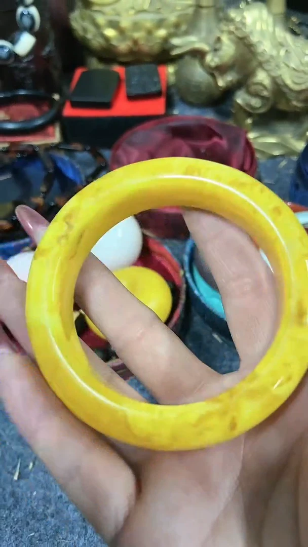 【闪购商品】蜜蜡裸石未镶嵌主播推荐如图所示