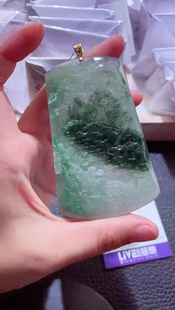颈饰18K金镶嵌翡翠00003419