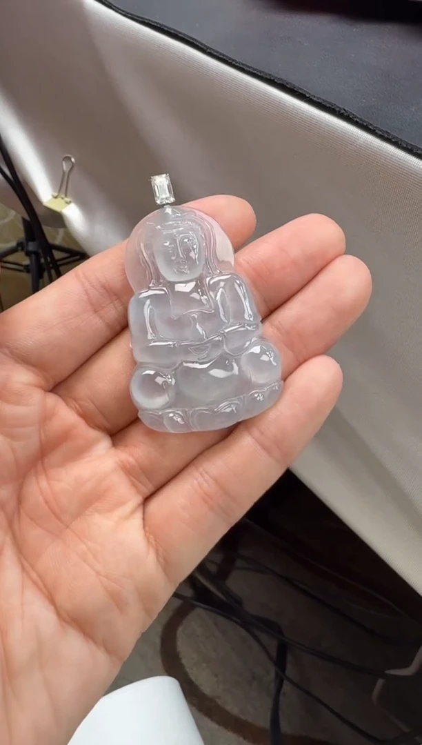 颈饰18K金镶嵌翡翠观音-TY-15414