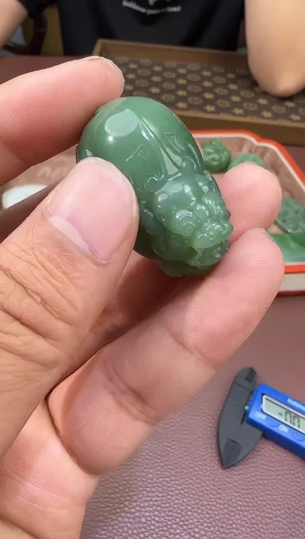 和田玉未镶嵌吊坠(不含链)【陆602】167 7026