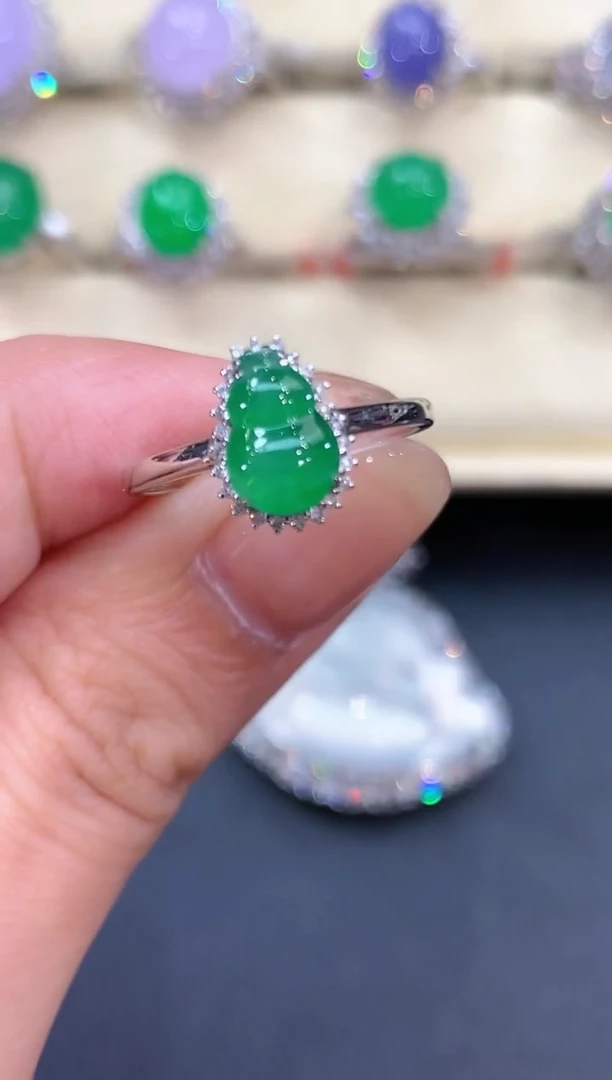 翡翠戒指18K金镶嵌a62