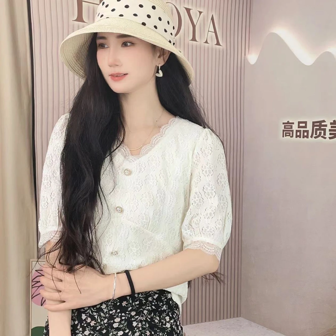 高斯雪岚【夏装福利】气质蕾丝上衣V领时尚衬衫23213501