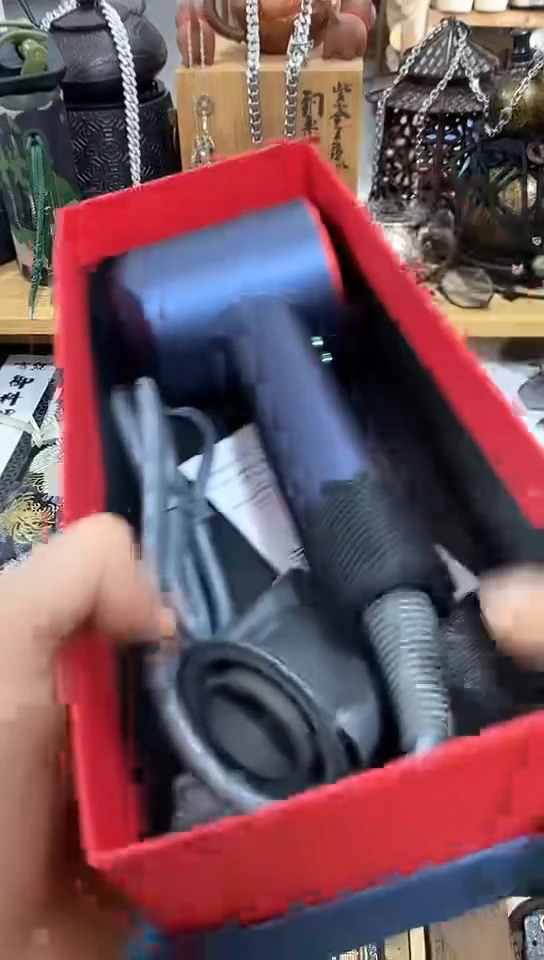 瓷片闪购商品  如图所示