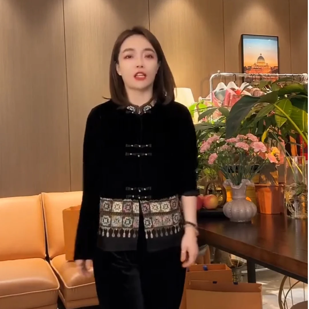 国风薄款开襟短外套女刺绣上衣轻奢时尚2025百搭洋气长袖新款网红