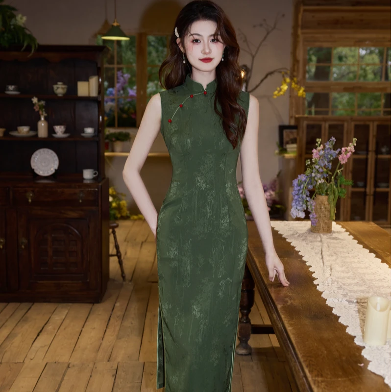 【青未了】2025春款新出炉提花缎面气质中国风改良绿色旗袍 衣长115