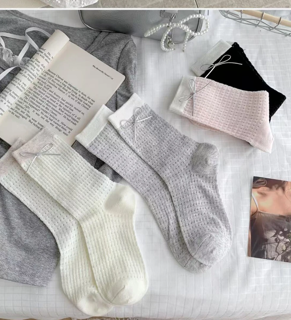 新粉福利秋冬款袜子五双