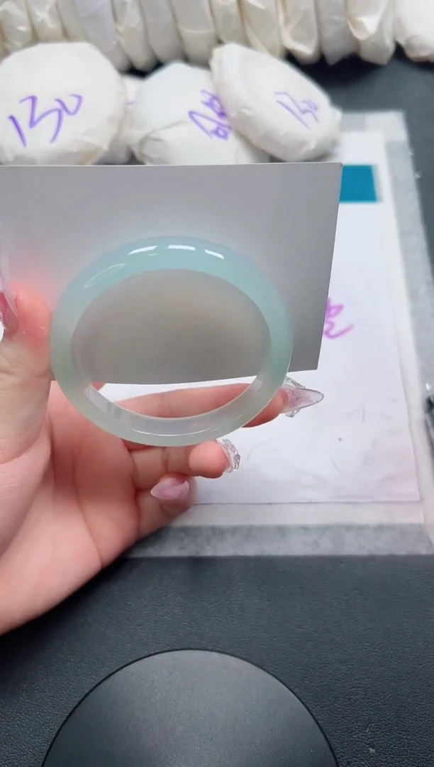 石英质玉手镯未镶嵌53-60.8