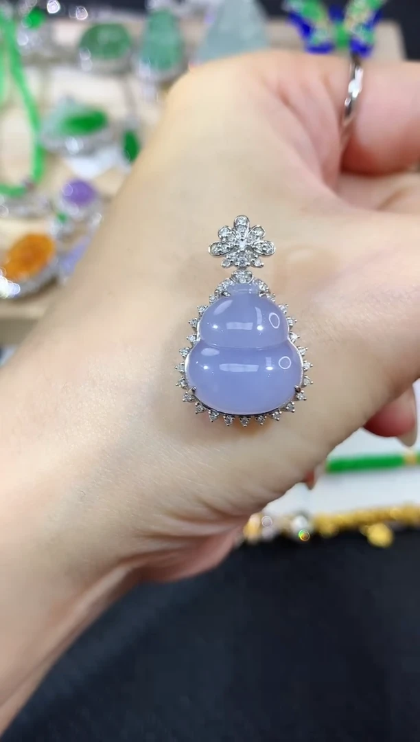 吊坠(不含链)18K金镶嵌翡翠97葫芦|8800