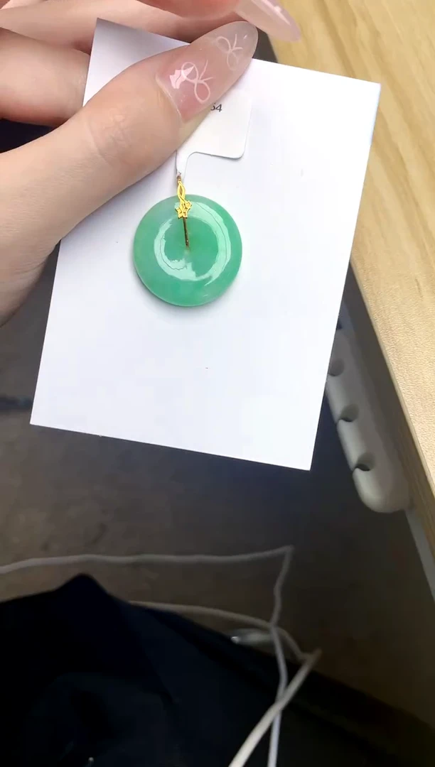 翡翠18K金镶嵌颈饰天然A货翡翠