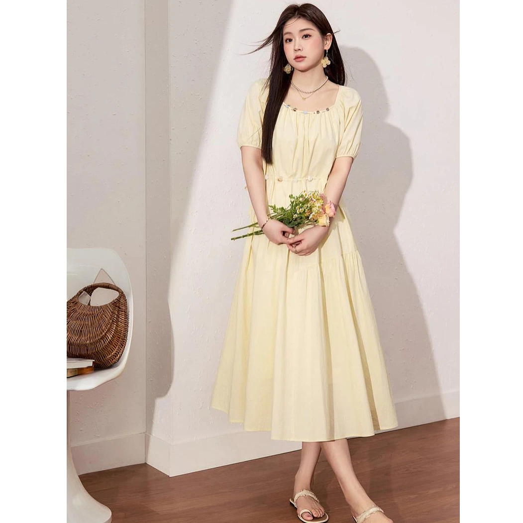 LSS55122    领口腰部穿珠饰泡泡袖连衣裙